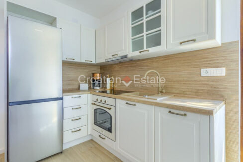 croatia-brac-autochthonous-villa-pool-mountain-view-sale(110)
