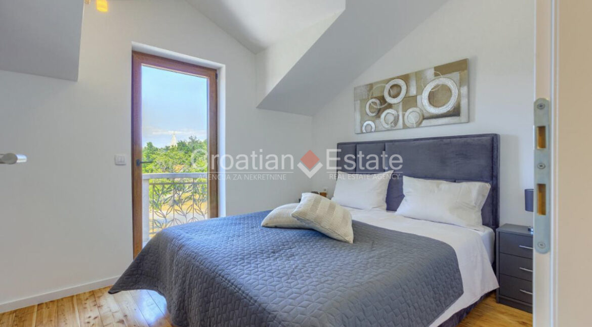 croatia-brac-autochthonous-villa-pool-mountain-view-sale(115)