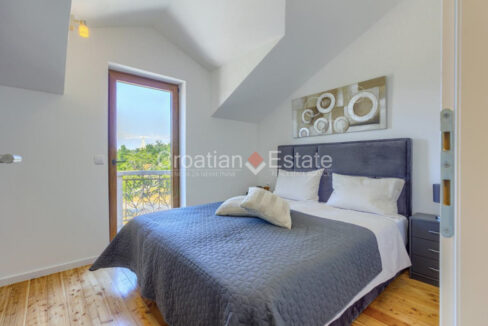 croatia-brac-autochthonous-villa-pool-mountain-view-sale(115)
