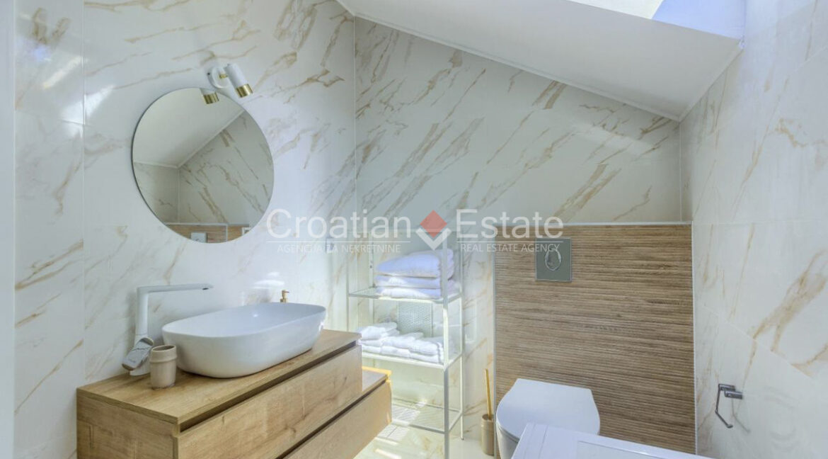 croatia-brac-autochthonous-villa-pool-mountain-view-sale(118)
