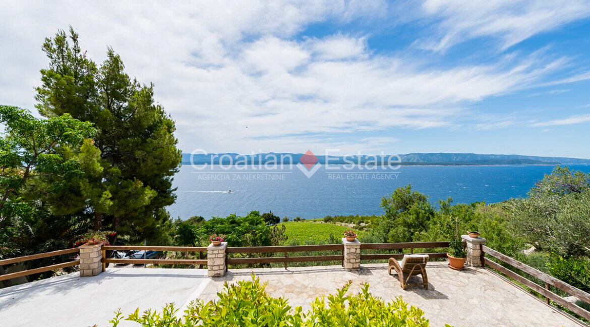 croatia-brac-house-autochthonous-sea-view-sale(110)