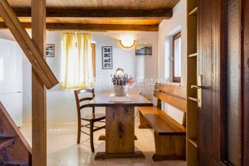 croatia-brac-house-autochthonous-sea-view-sale(113)
