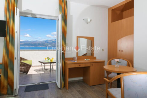 croatia-brac-house-sea-view-near-sea-sale(103)