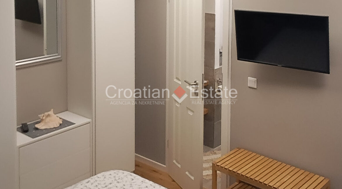 croatia-brac-house-sea-view-pool-yard-garage-sale(113)