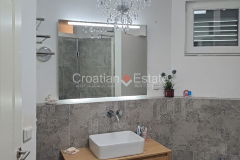 croatia-brac-house-sea-view-pool-yard-garage-sale(117)