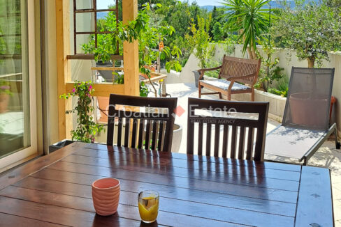 croatia-brac-house-sea-view-pool-yard-garage-sale(124)