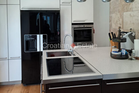 croatia-brac-house-sea-view-pool-yard-garage-sale(126)