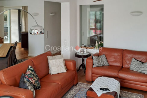 croatia-brac-house-sea-view-pool-yard-garage-sale(131)
