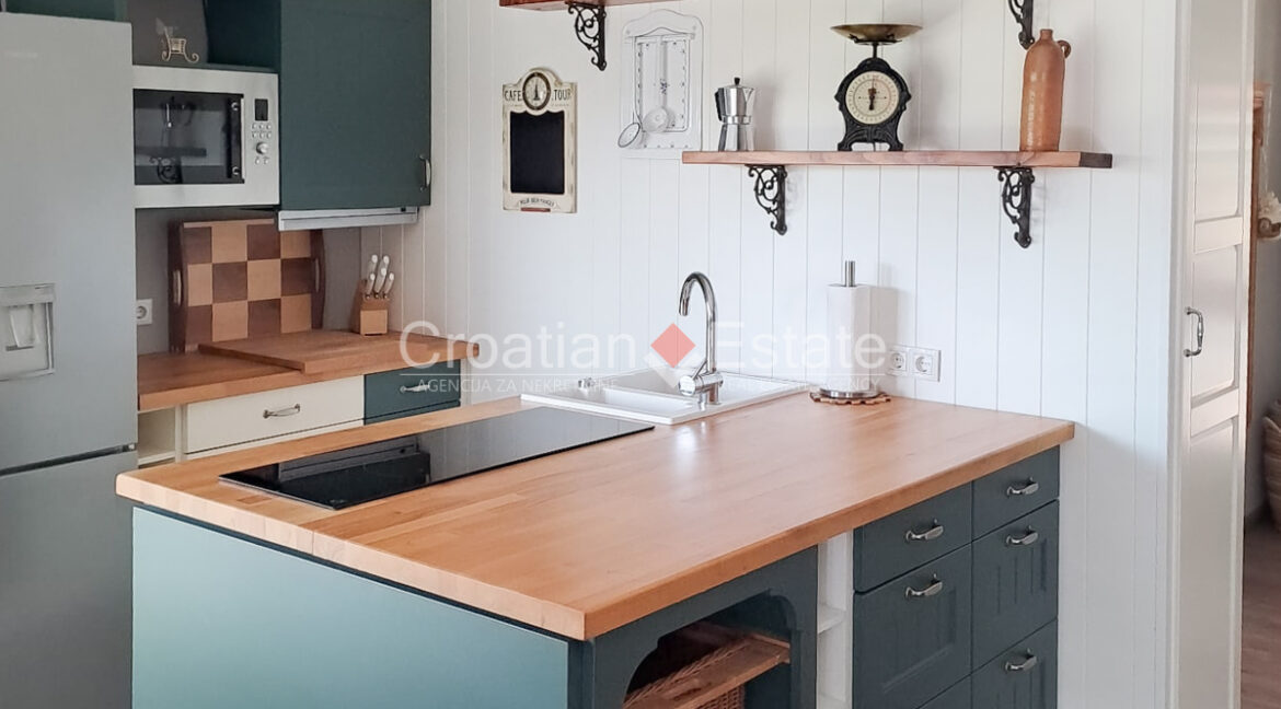 croatia-brac-house-sea-view-pool-yard-garage-sale(138)