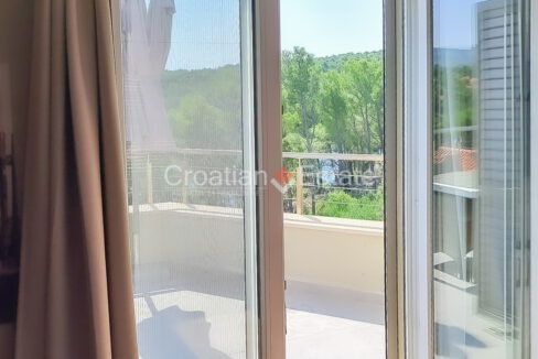 croatia-brac-house-sea-view-pool-yard-garage-sale(140)