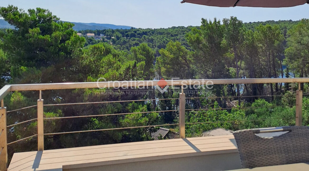 croatia-brac-house-sea-view-pool-yard-garage-sale(146)