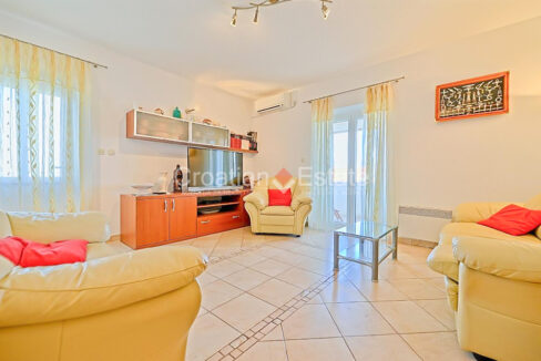 croatia-brac-house-sea-view-sale(105)