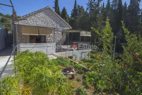 croatia-brac-house-stone-garden-terraces-barbecue-sale(102)