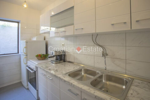 croatia-brac-house-stone-garden-terraces-barbecue-sale(115)
