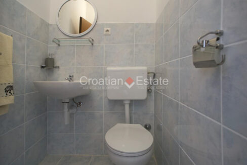 croatia-brac-house-stone-garden-terraces-barbecue-sale(129)