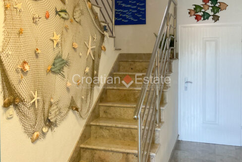 croatia-brac-house-stone-sea-view-yard-barbecue-sale(111)