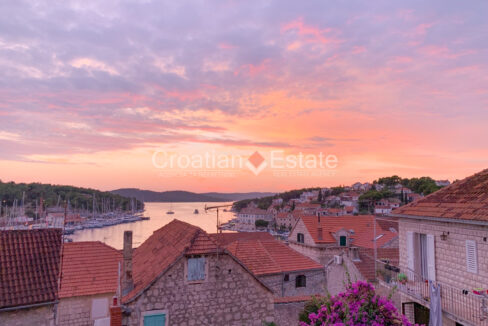 croatia-brac-house-stone-sea-view-yard-barbecue-sale(118)