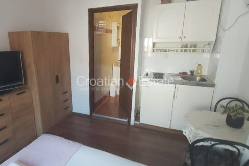 croatia-brac-stone-house-sea-view-coutryard-barbecue-sale(111)