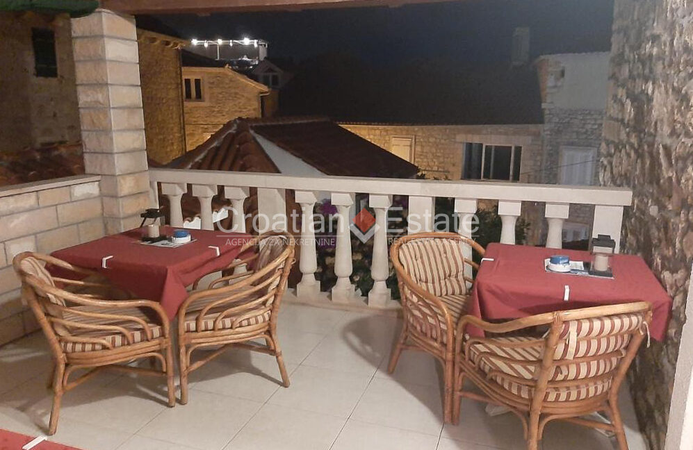 croatia-brac-stone-house-sea-view-coutryard-barbecue-sale(117)