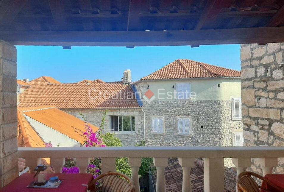 croatia-brac-stone-house-sea-view-coutryard-barbecue-sale(118)