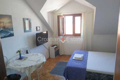 croatia-brac-stone-house-sea-view-coutryard-barbecue-sale(119)