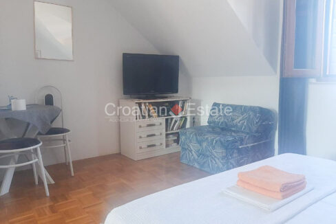 croatia-brac-stone-house-sea-view-coutryard-barbecue-sale(122)