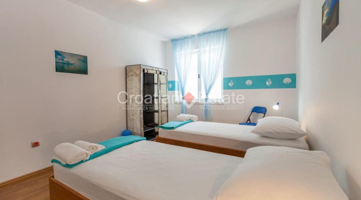 croatia-brac-stone-house-sea-view-sale(109)