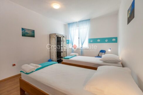 croatia-brac-stone-house-sea-view-sale(109)