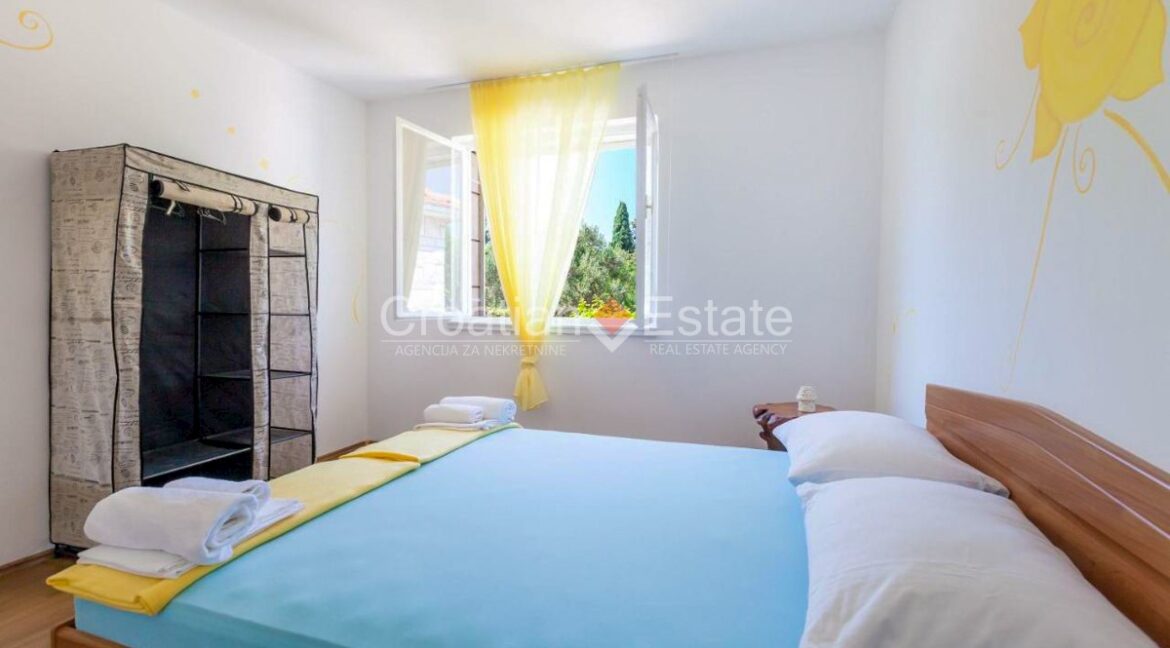 croatia-brac-stone-house-sea-view-sale(112)
