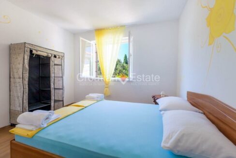 croatia-brac-stone-house-sea-view-sale(112)