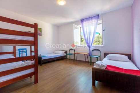 croatia-brac-stone-house-sea-view-sale(113)