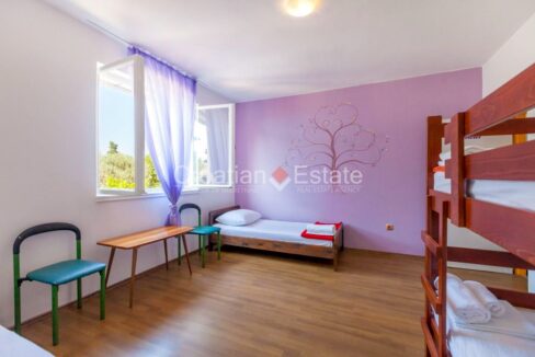croatia-brac-stone-house-sea-view-sale(114)