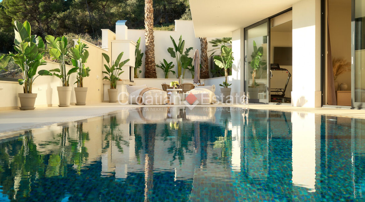 croatia-brac-villa-new-build-sea-view-pool-gym-garage-sale(101)