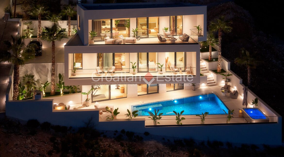 croatia-brac-villa-new-build-sea-view-pool-gym-garage-sale(104)