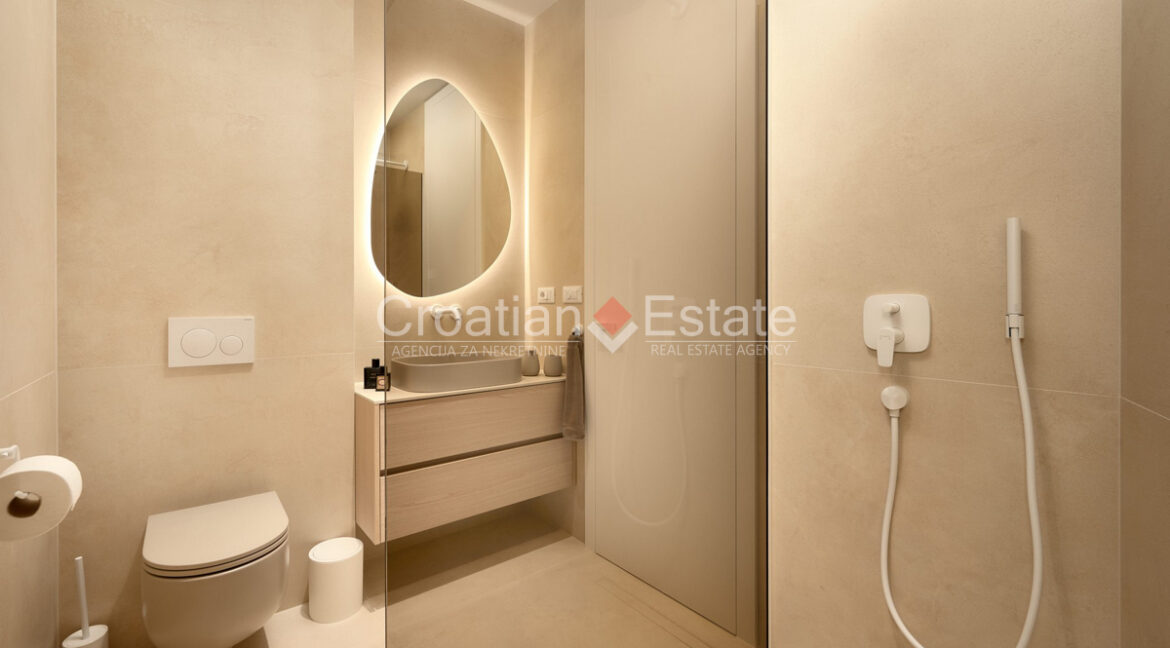 croatia-brac-villa-new-build-sea-view-pool-gym-garage-sale(118)