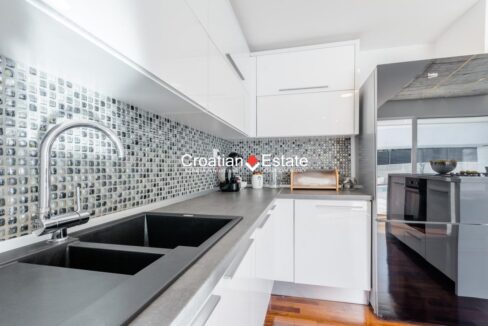croatia-brac-villa-pool-sale(110)