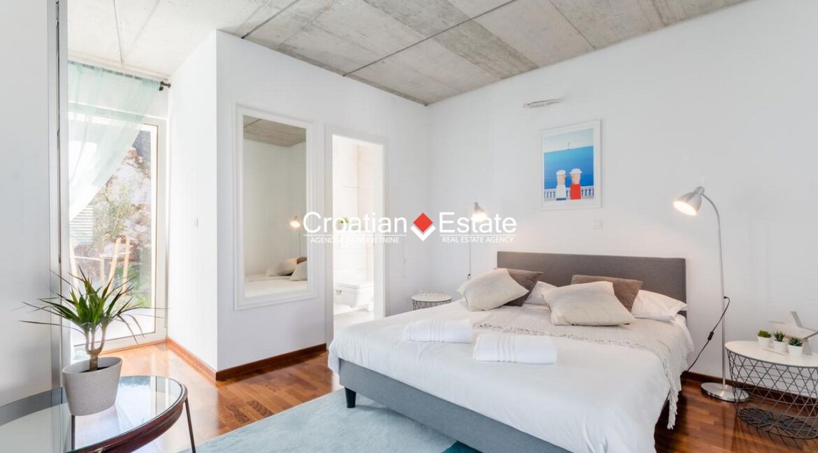 croatia-brac-villa-pool-sale(111)