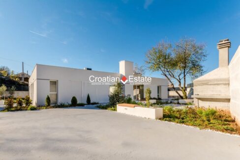 croatia-brac-villa-pool-sale(119)