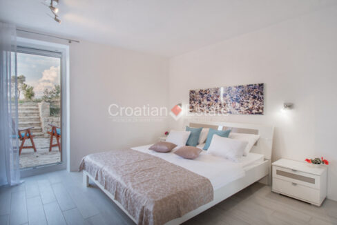 croatia-brac-villa-pool-sea-view-additional-house-gym-sale(138)