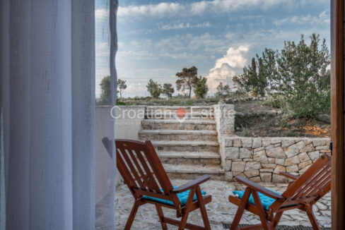 croatia-brac-villa-pool-sea-view-additional-house-gym-sale(139)