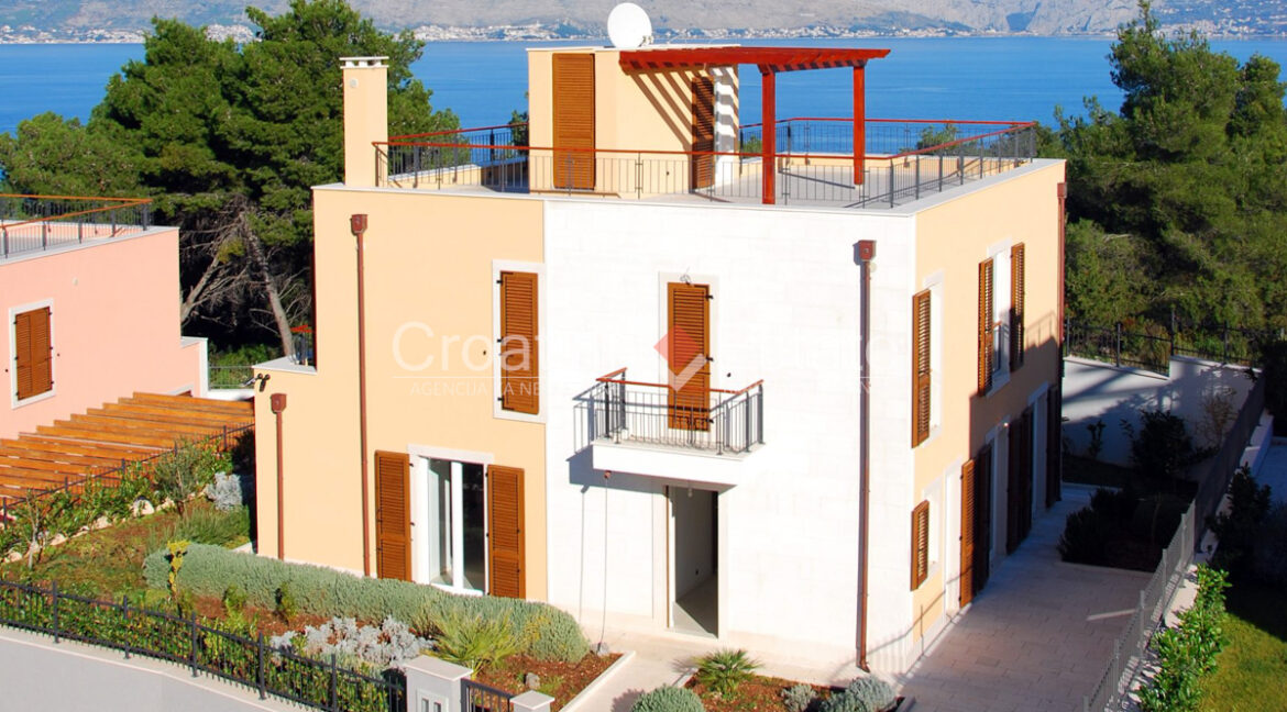 croatia-brac-villa-sea-view-pool-roof-terrace-sale-1(104)