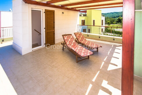 croatia-brac-villa-sea-view-pool-roof-terrace-sale-2(117)
