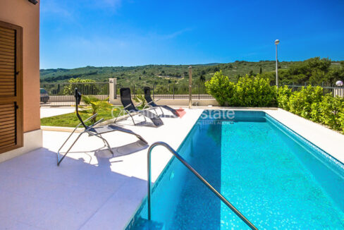 croatia-brac-villa-sea-view-pool-roof-terrace-sale-3(108)