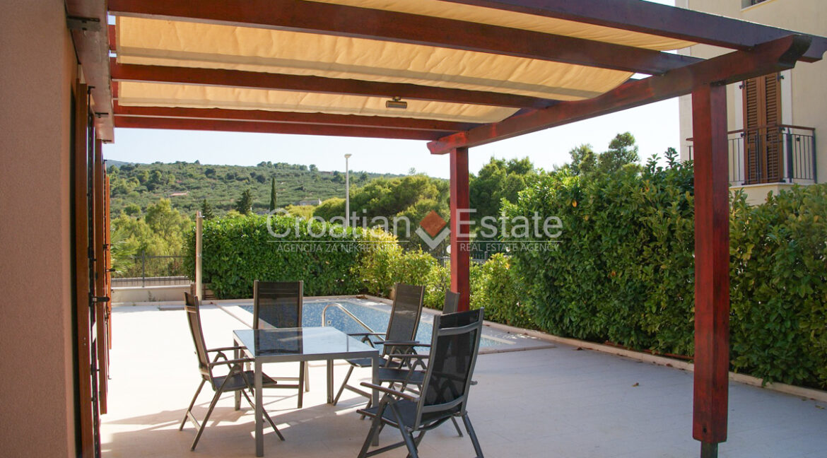 croatia-brac-villa-sea-view-pool-roof-terrace-sale-3(112)