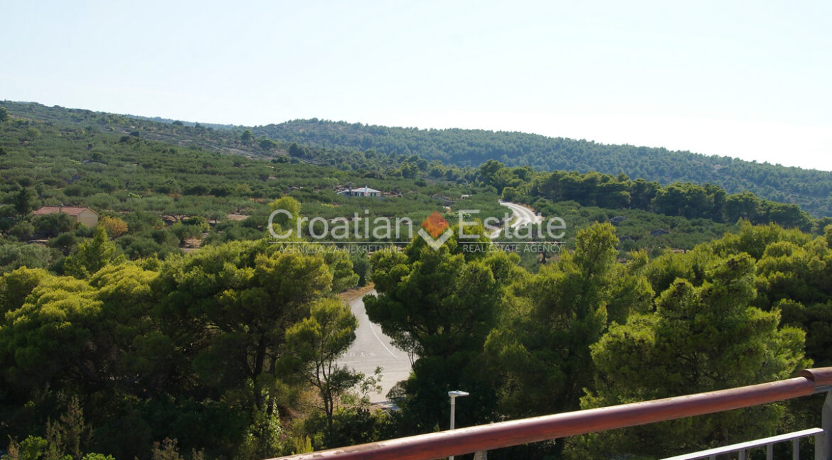 croatia-brac-villa-sea-view-pool-roof-terrace-sale-3(132)