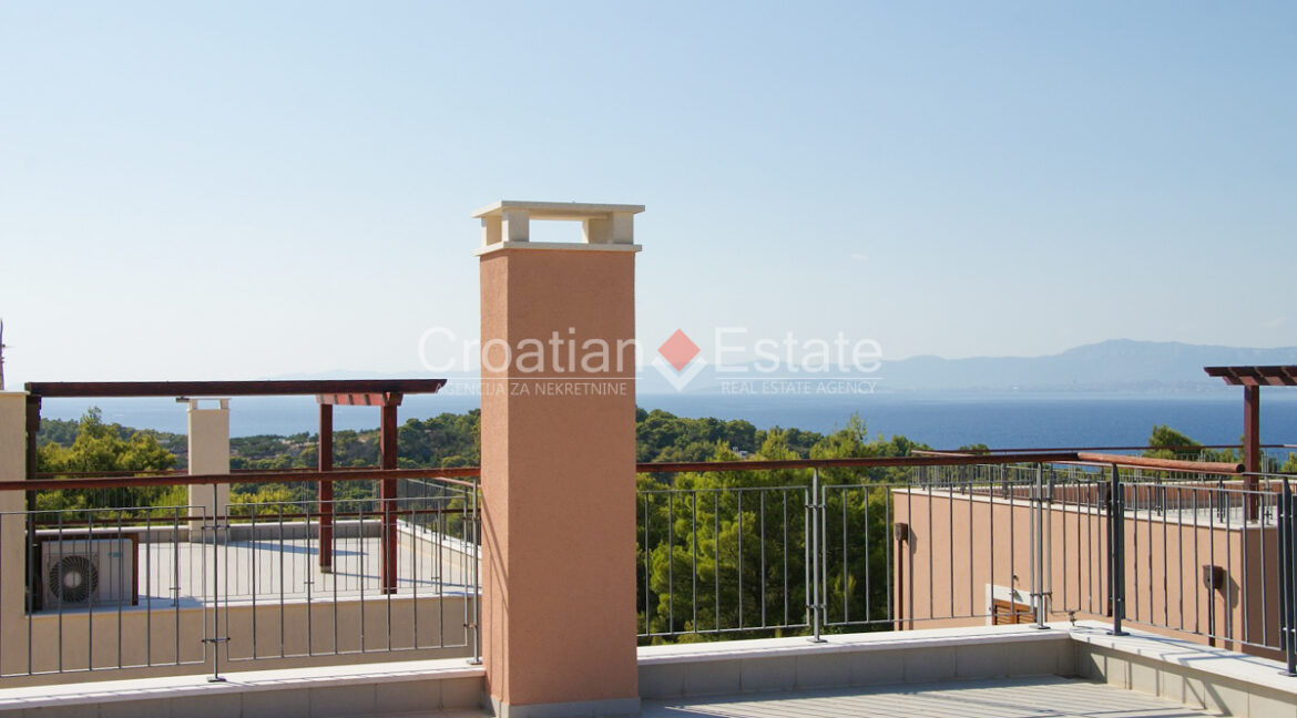 croatia-brac-villa-sea-view-pool-roof-terrace-sale-3(134)