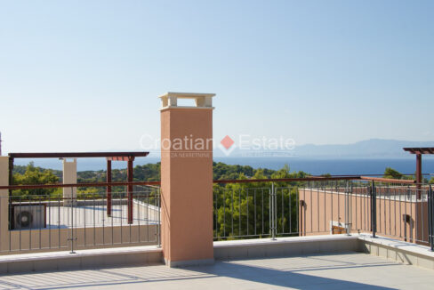 croatia-brac-villa-sea-view-pool-roof-terrace-sale-3(134)