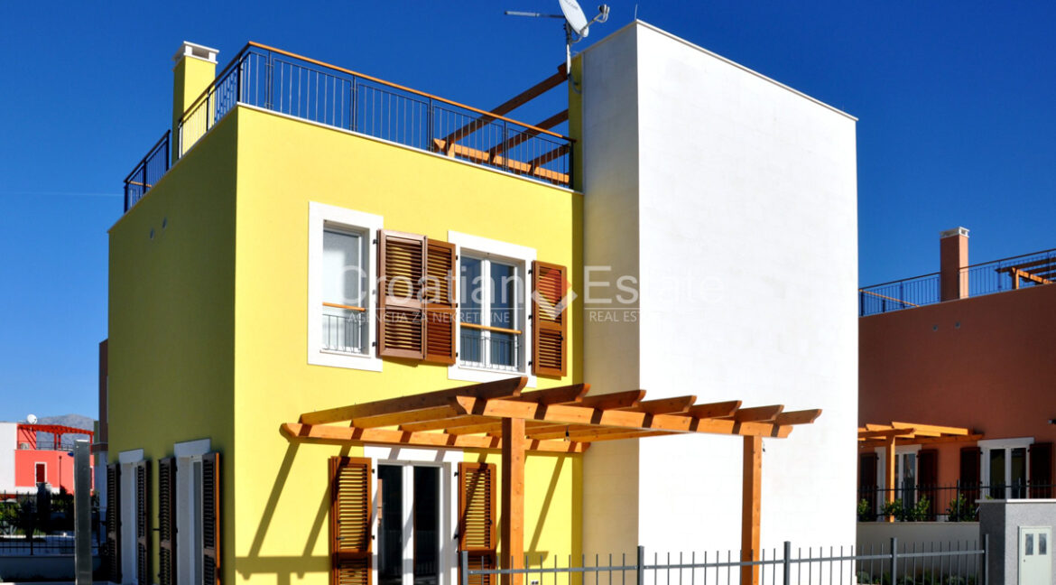 croatia-brac-villa-sea-view-pool-roof-terrace-sale(103)