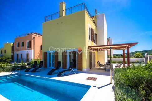 croatia-brac-villa-sea-view-pool-roof-terrace-sale(106)