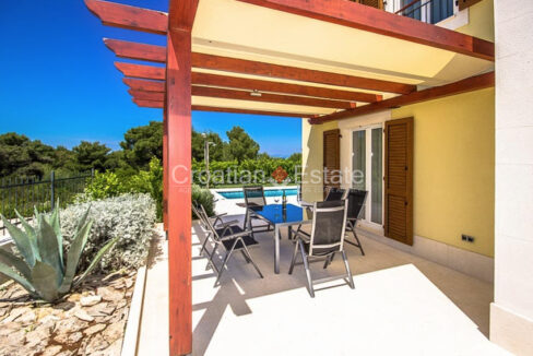 croatia-brac-villa-sea-view-pool-roof-terrace-sale(110)